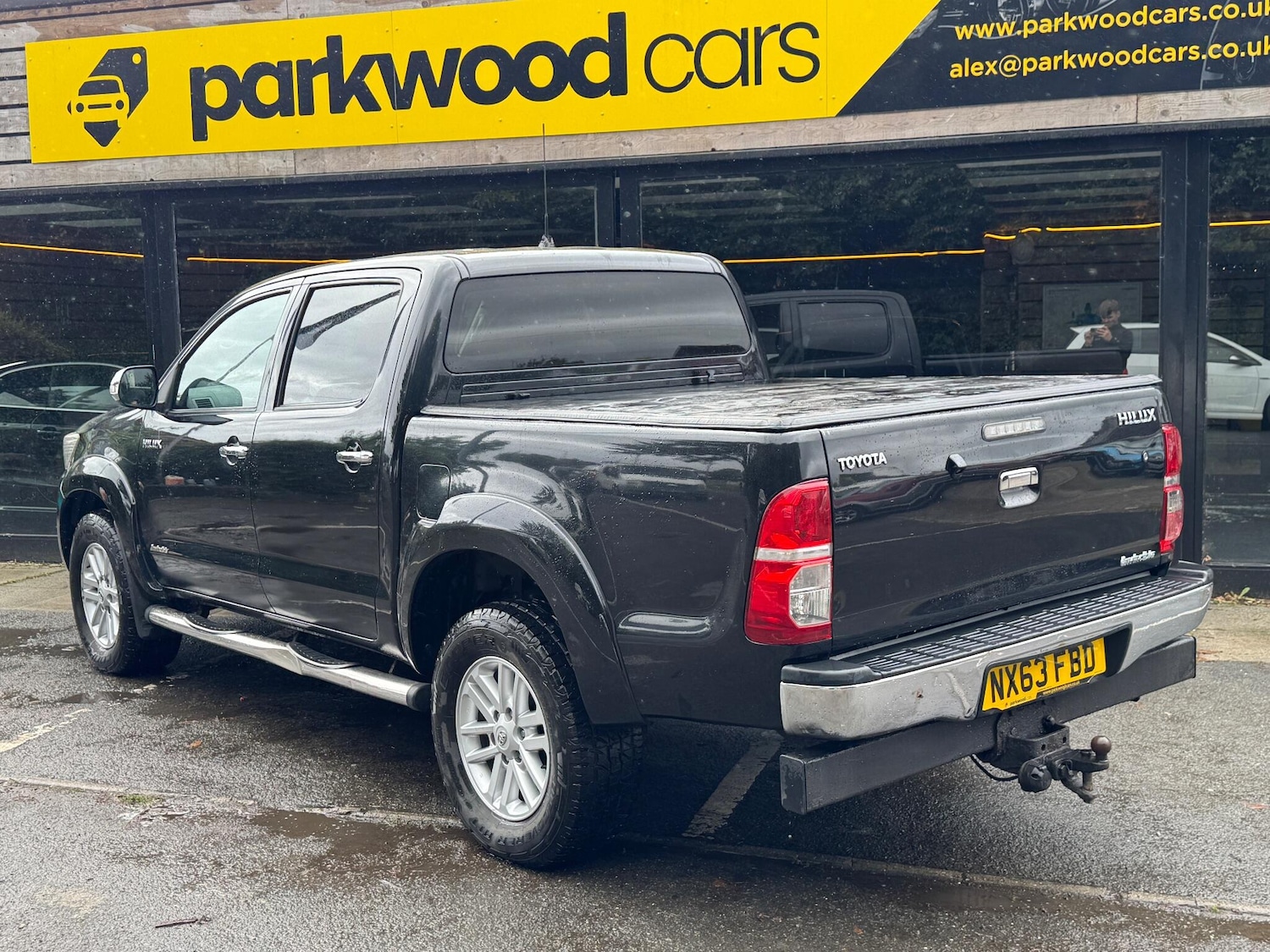 Used Toyota Hilux 2013 for sale - 76327340: Photo 4