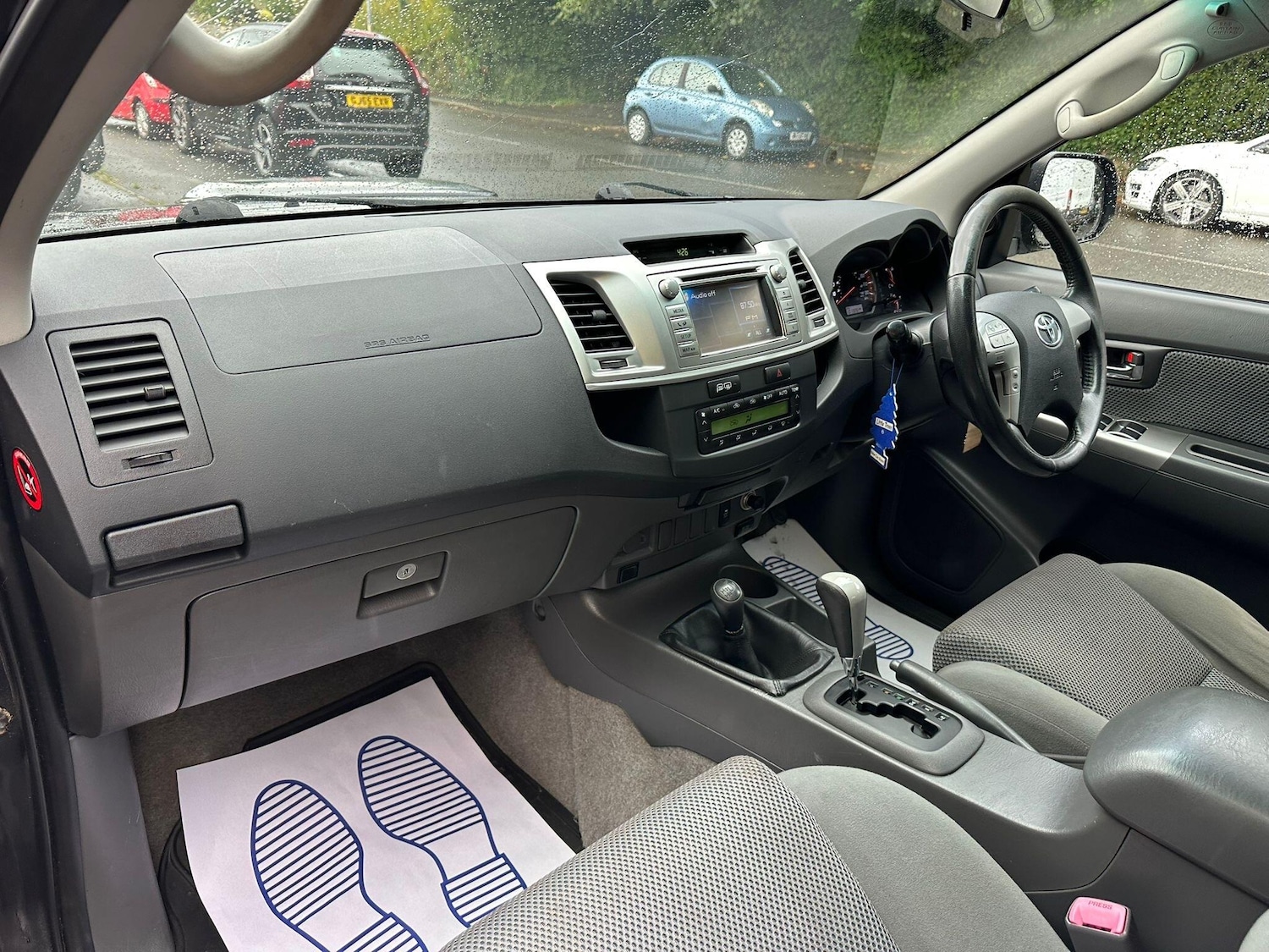 Used Toyota Hilux 2013 for sale - 76327340: Photo 9