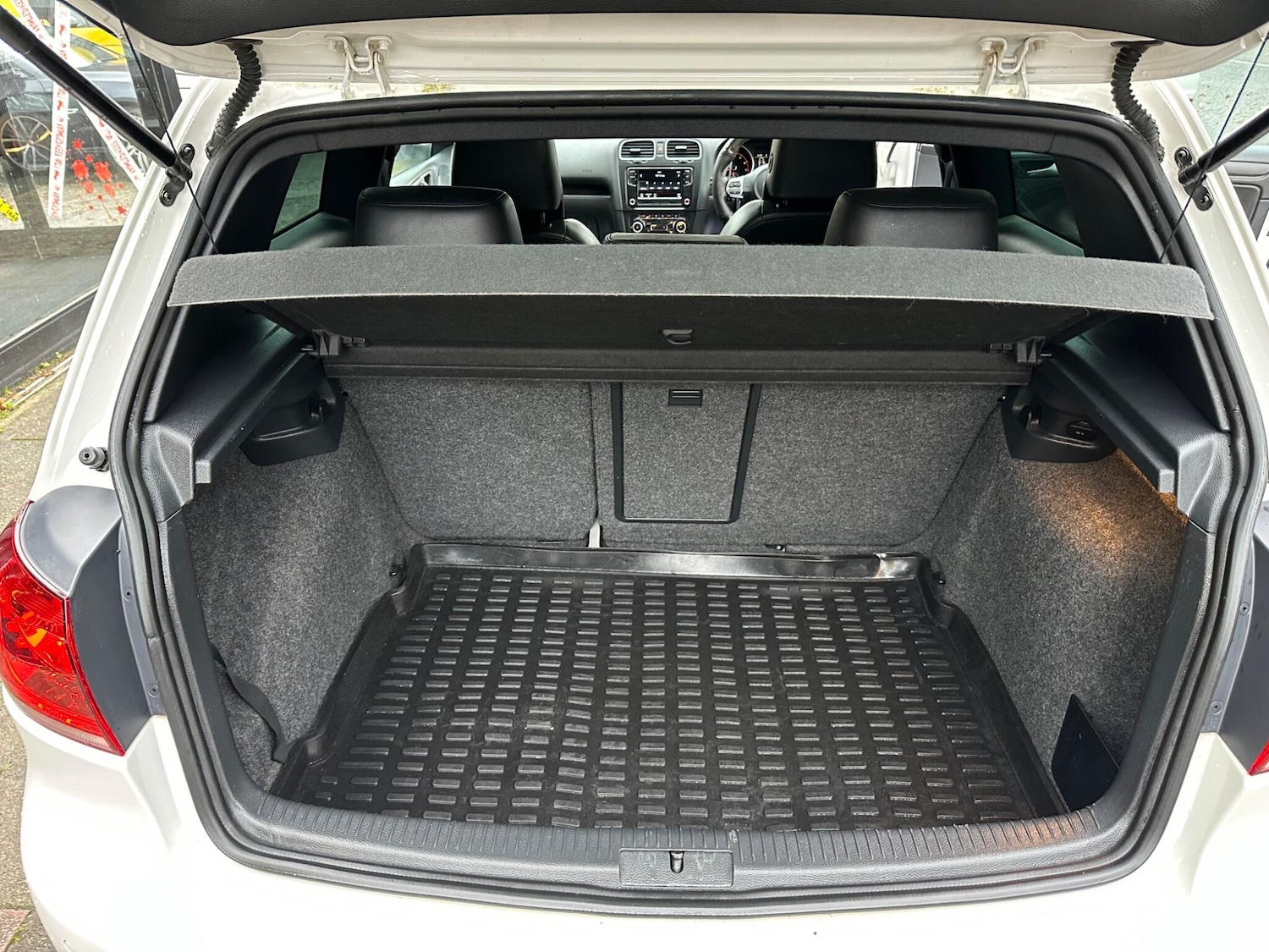 Used Volkswagen Golf 2010 for sale - 76424906: Photo 35