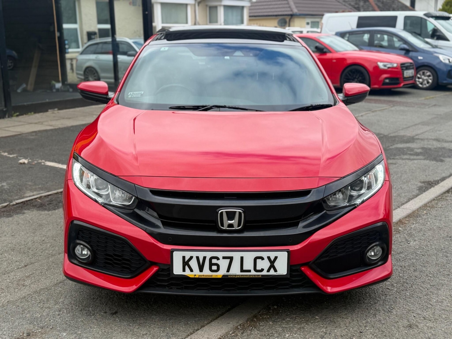 Used Honda Civic 2017 for sale - 78100120: Photo 4