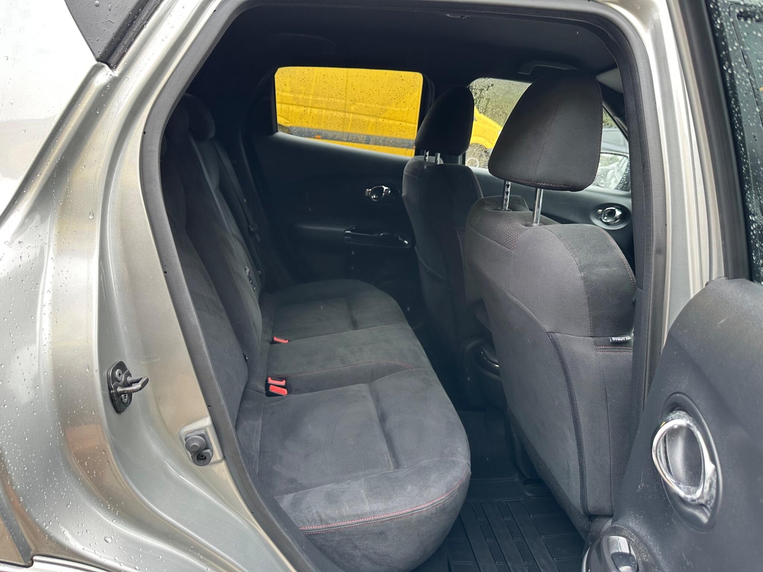 Vehicle 33