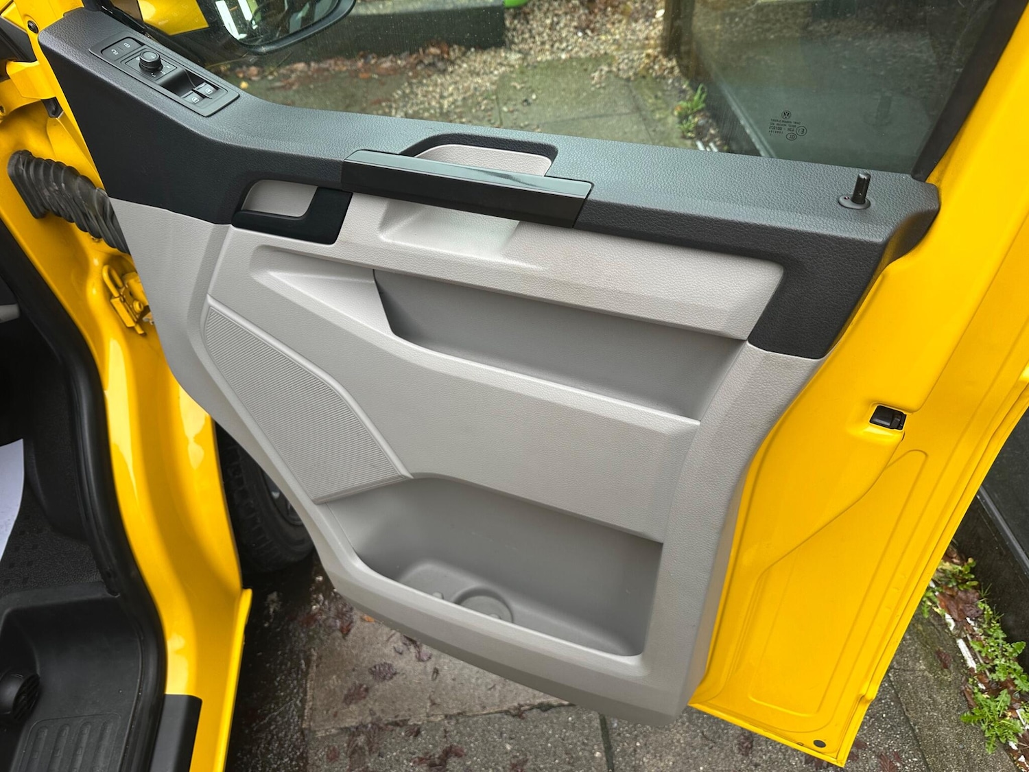 Used Volkswagen Transporter 2017 for sale - 76512847: Photo 12