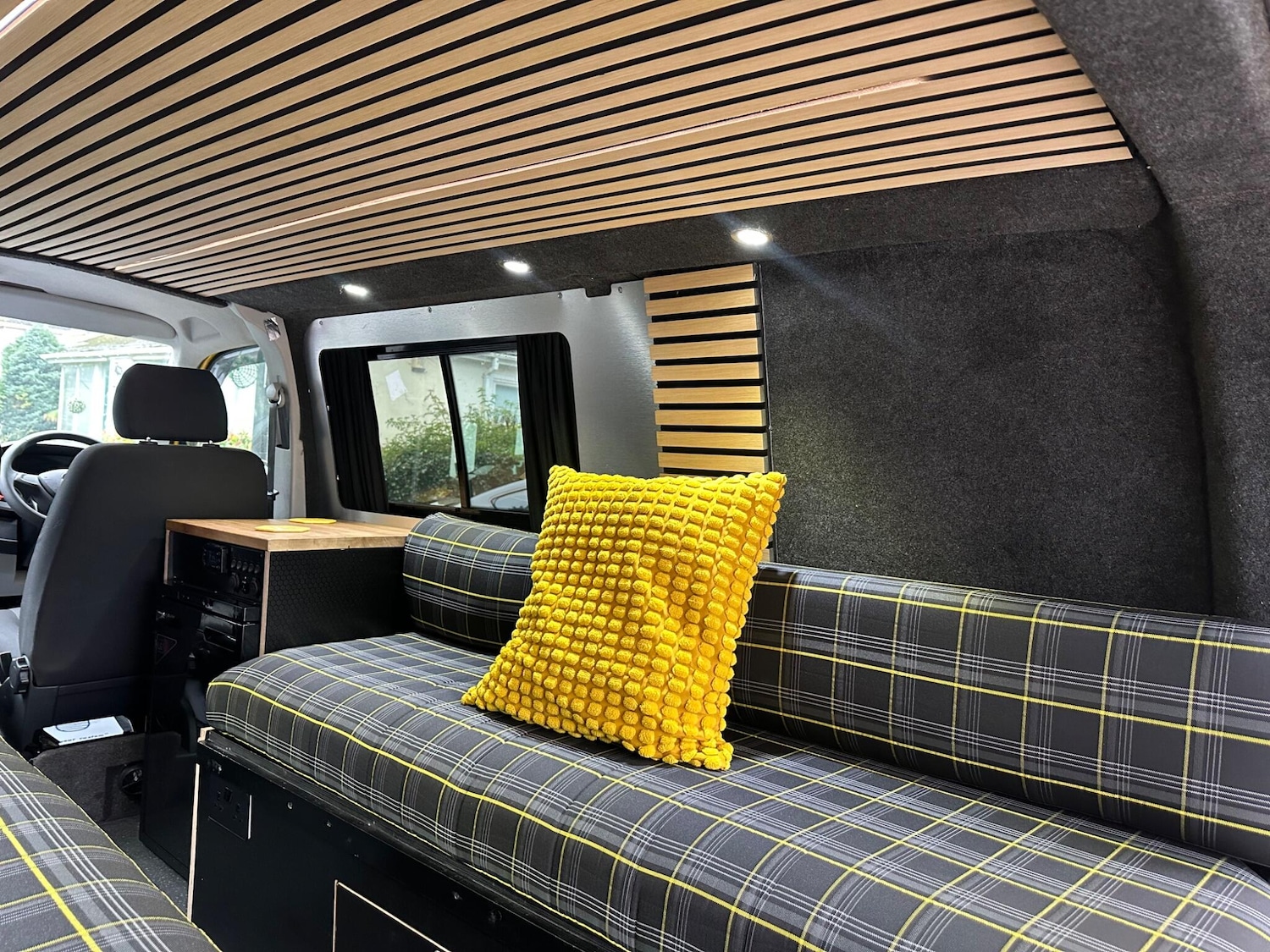 Used Volkswagen Transporter 2017 for sale - 76512847: Photo 32