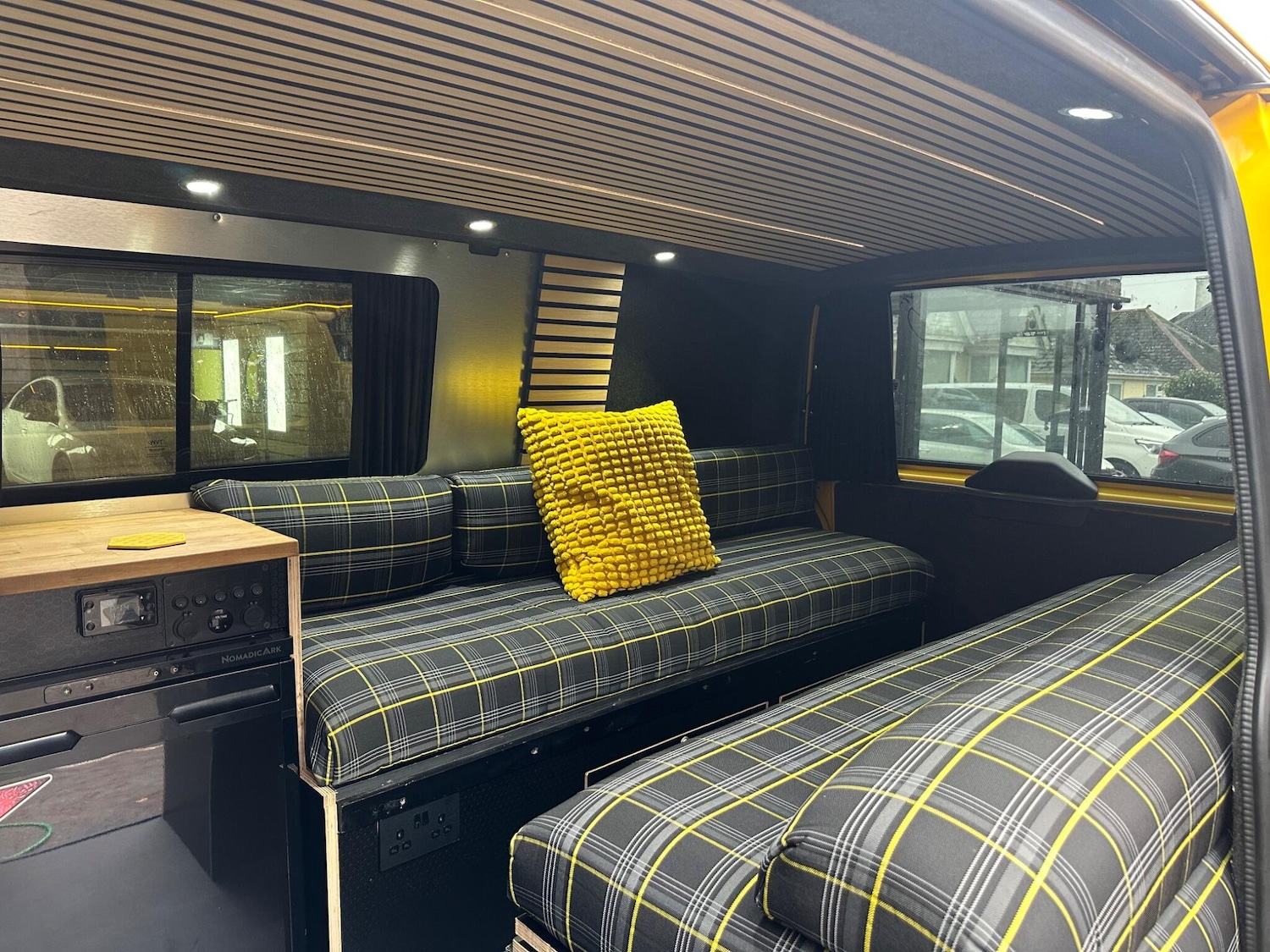 Used Volkswagen Transporter 2017 for sale - 76512847: Photo 35