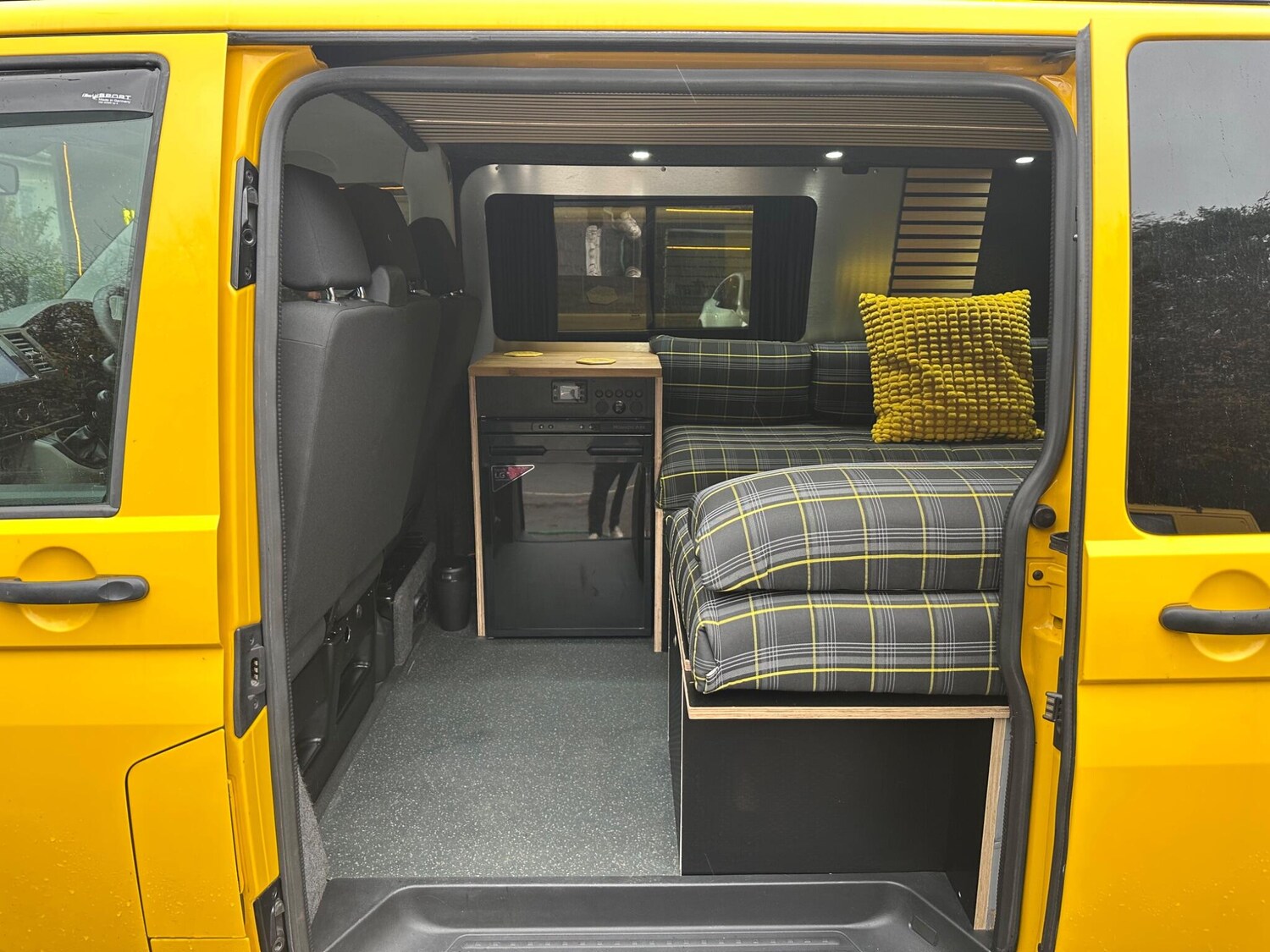 Used Volkswagen Transporter 2017 for sale - 76512847: Photo 36