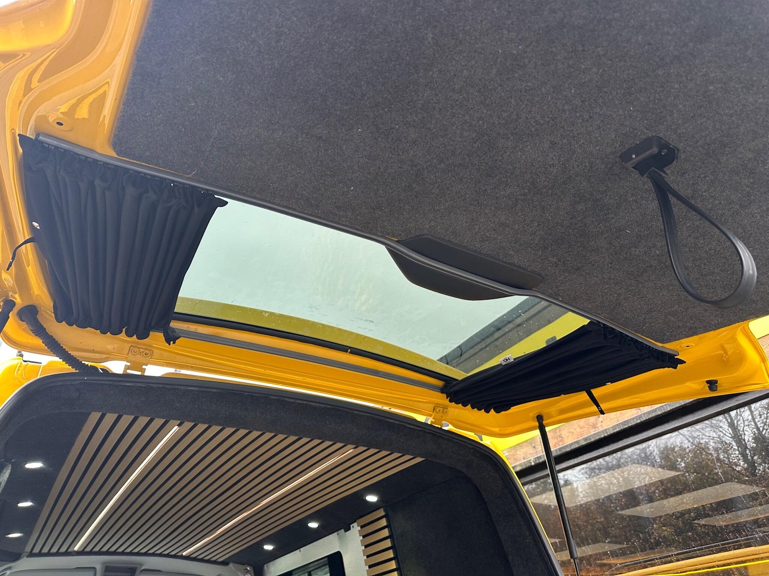 Used Volkswagen Transporter 2017 for sale - 76512847: Photo 37