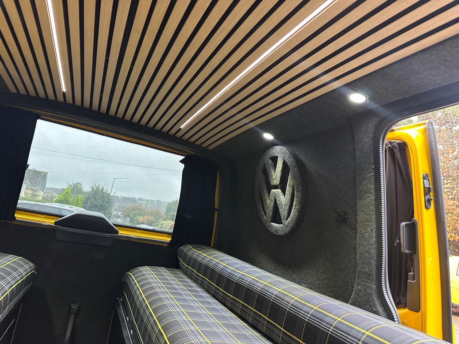 Used Volkswagen Transporter 2017 for sale - 76512847: Photo 39