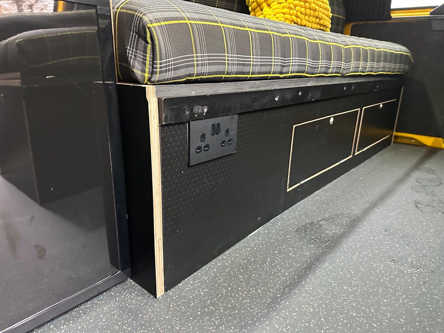 Used Volkswagen Transporter 2017 for sale - 76512847: Photo 41