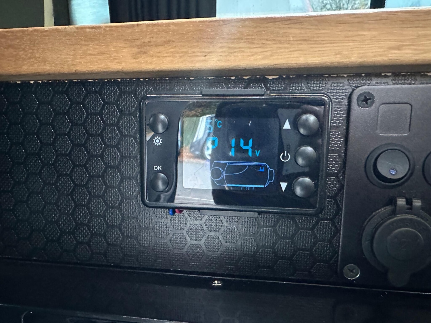 Used Volkswagen Transporter 2017 for sale - 76512847: Photo 43