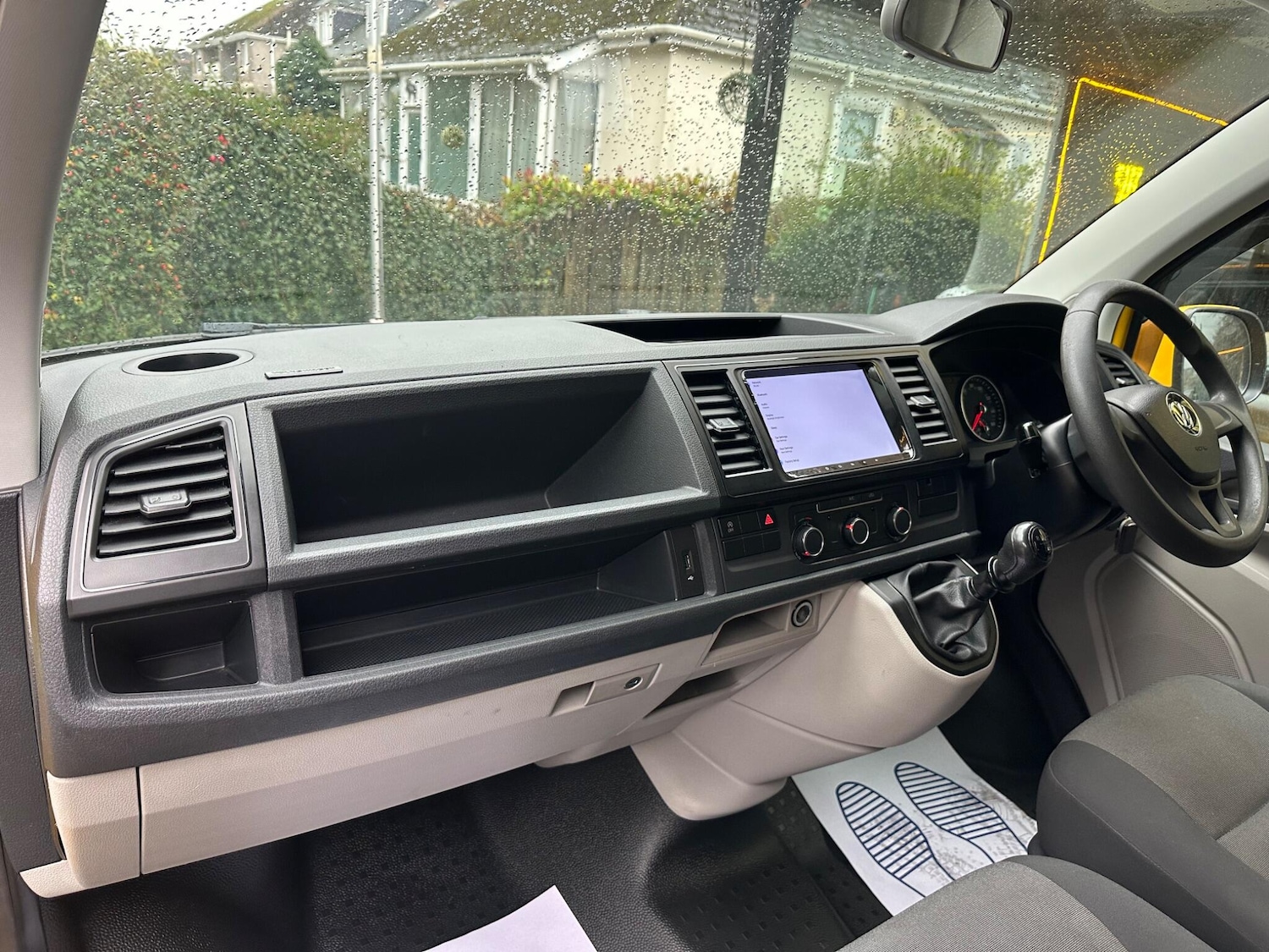 Used Volkswagen Transporter 2017 for sale - 76512847: Photo 48