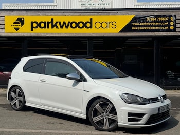 Volkswagen - Golf