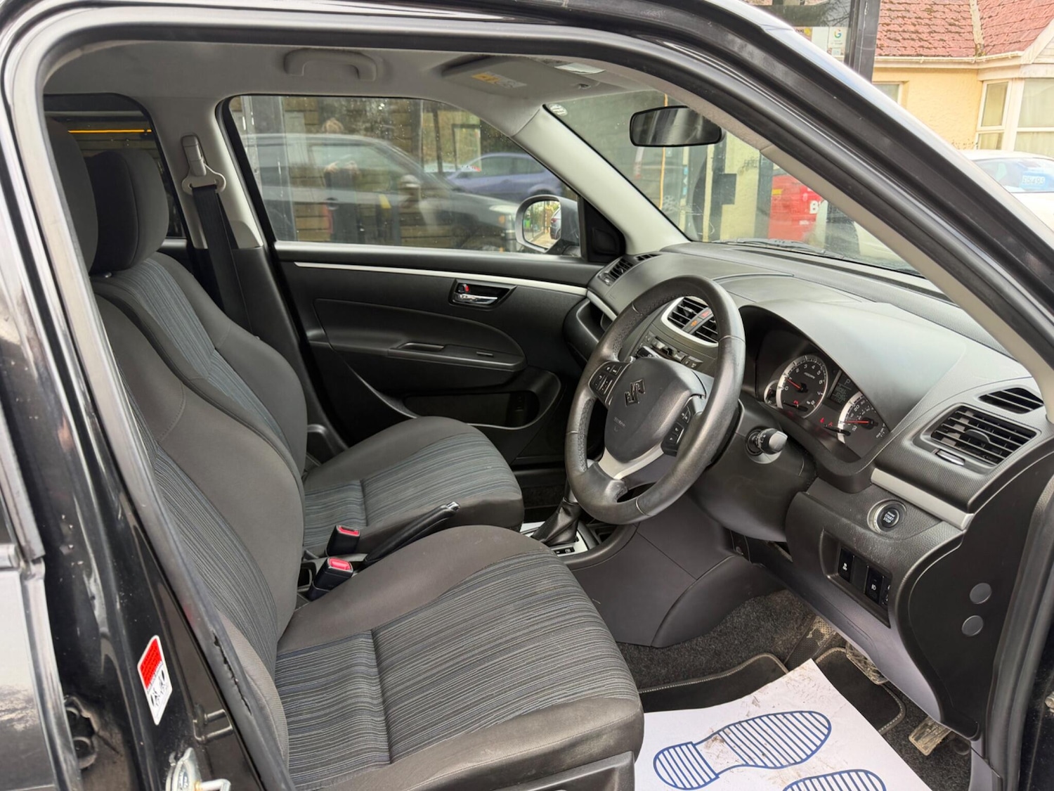 Used Suzuki Swift for sale - 77824132: Photo 12