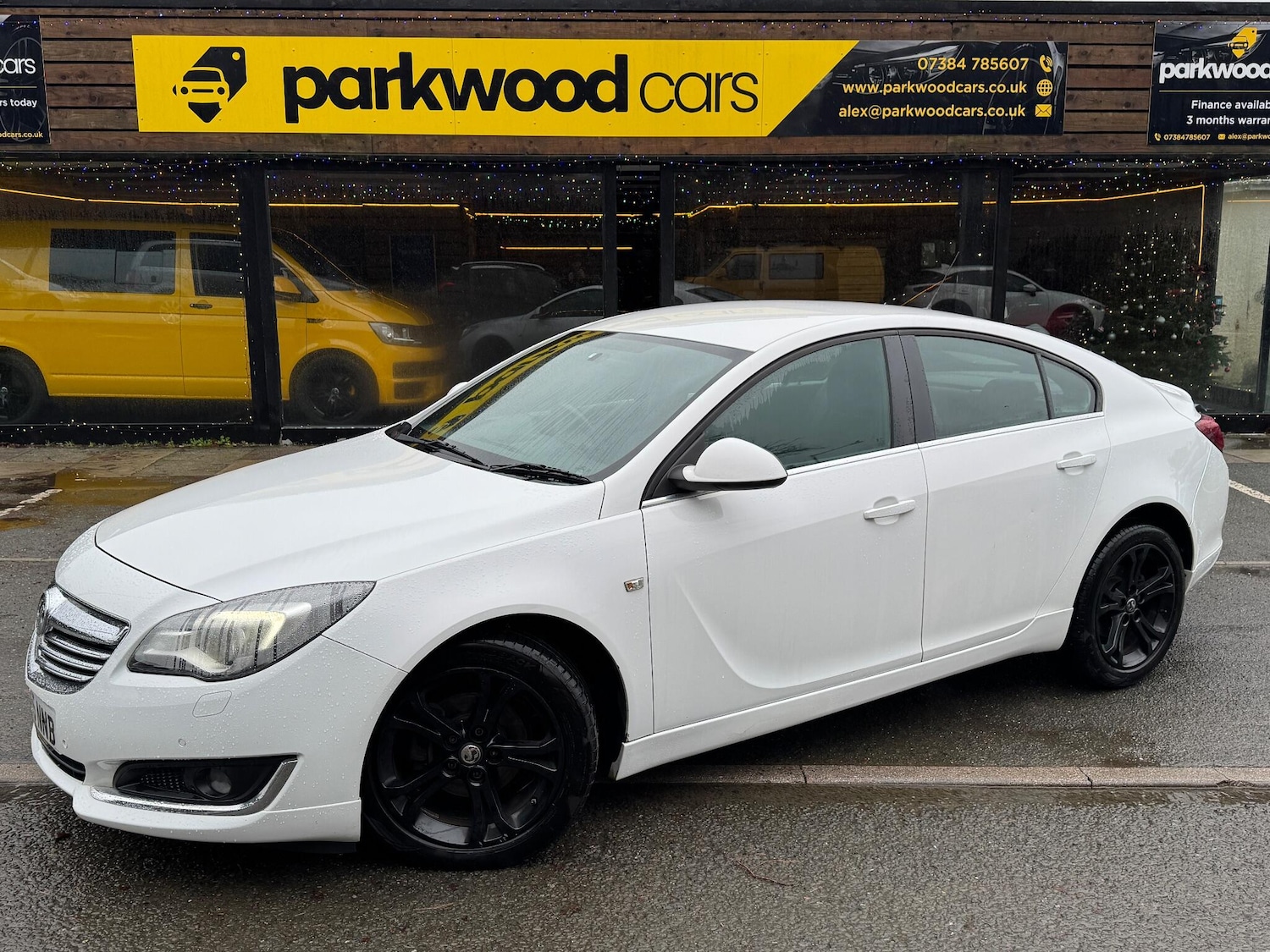 Used Vauxhall Insignia 2016 for sale - 76990833: Photo 2