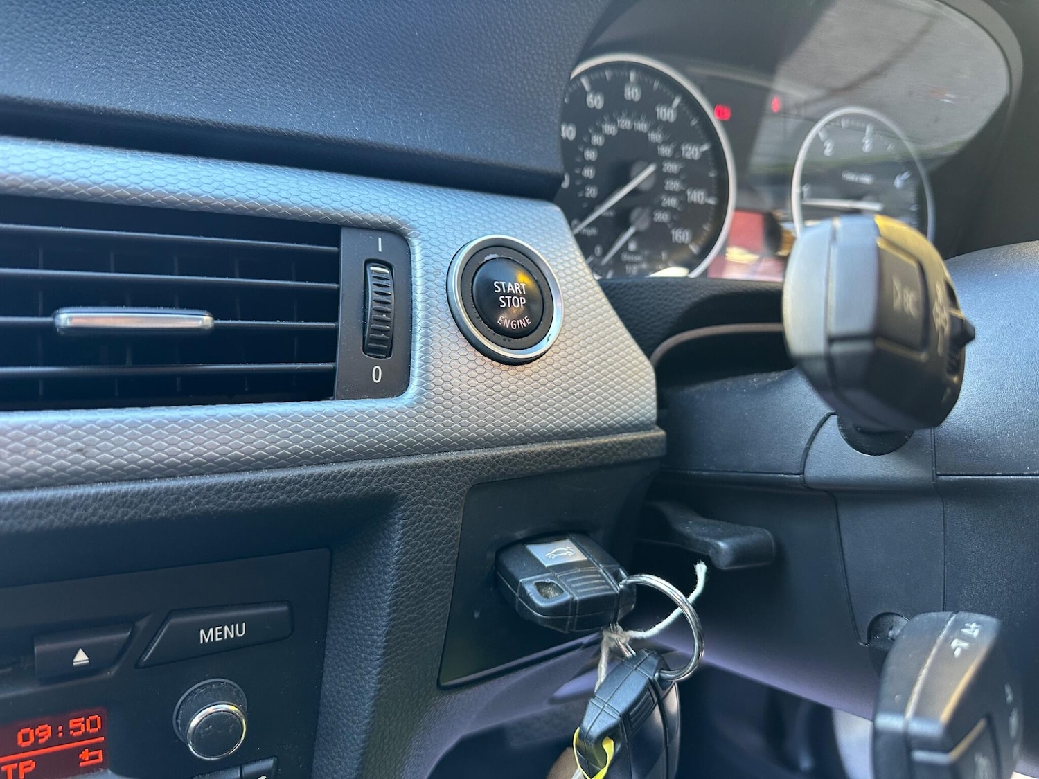 Used BMW 3 Series 2009 for sale - 76689494: Photo 23