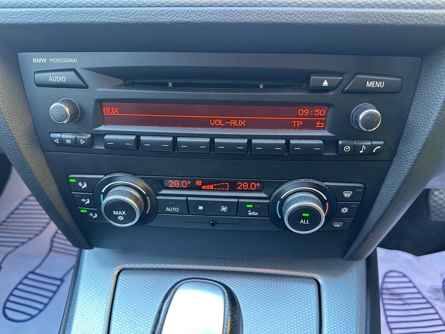 Used BMW 3 Series 2009 for sale - 76689494: Photo 32