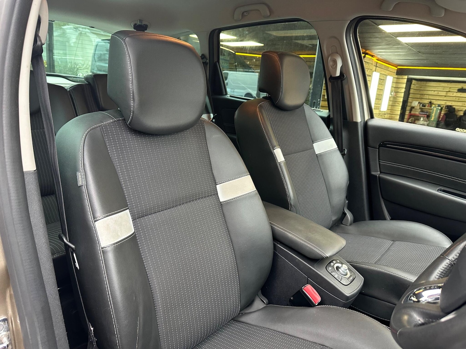 Used Renault Scenic 2013 for sale - 77723512: Photo 11