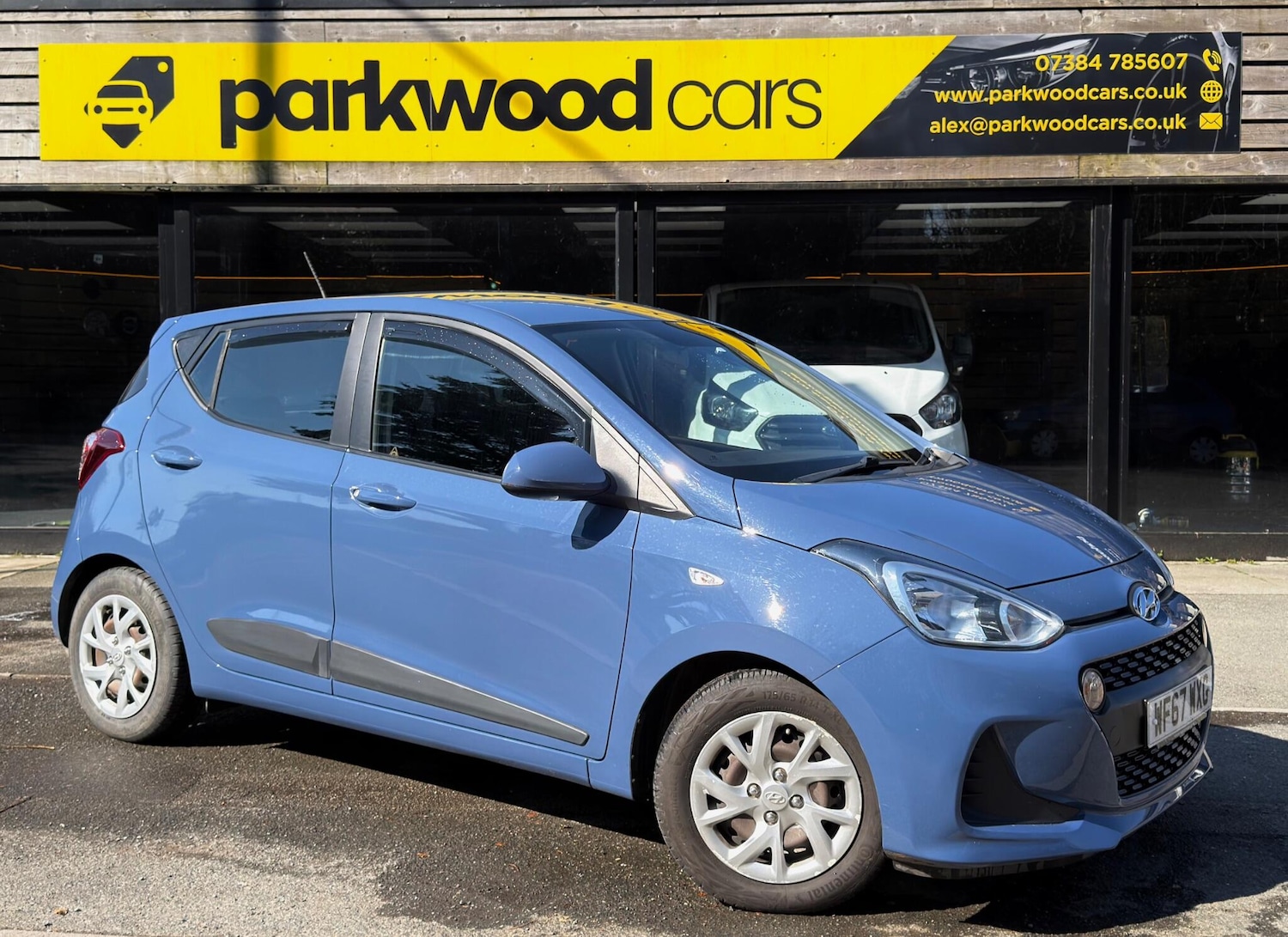Used Hyundai i10 2017 for sale - 77970510: Photo 1