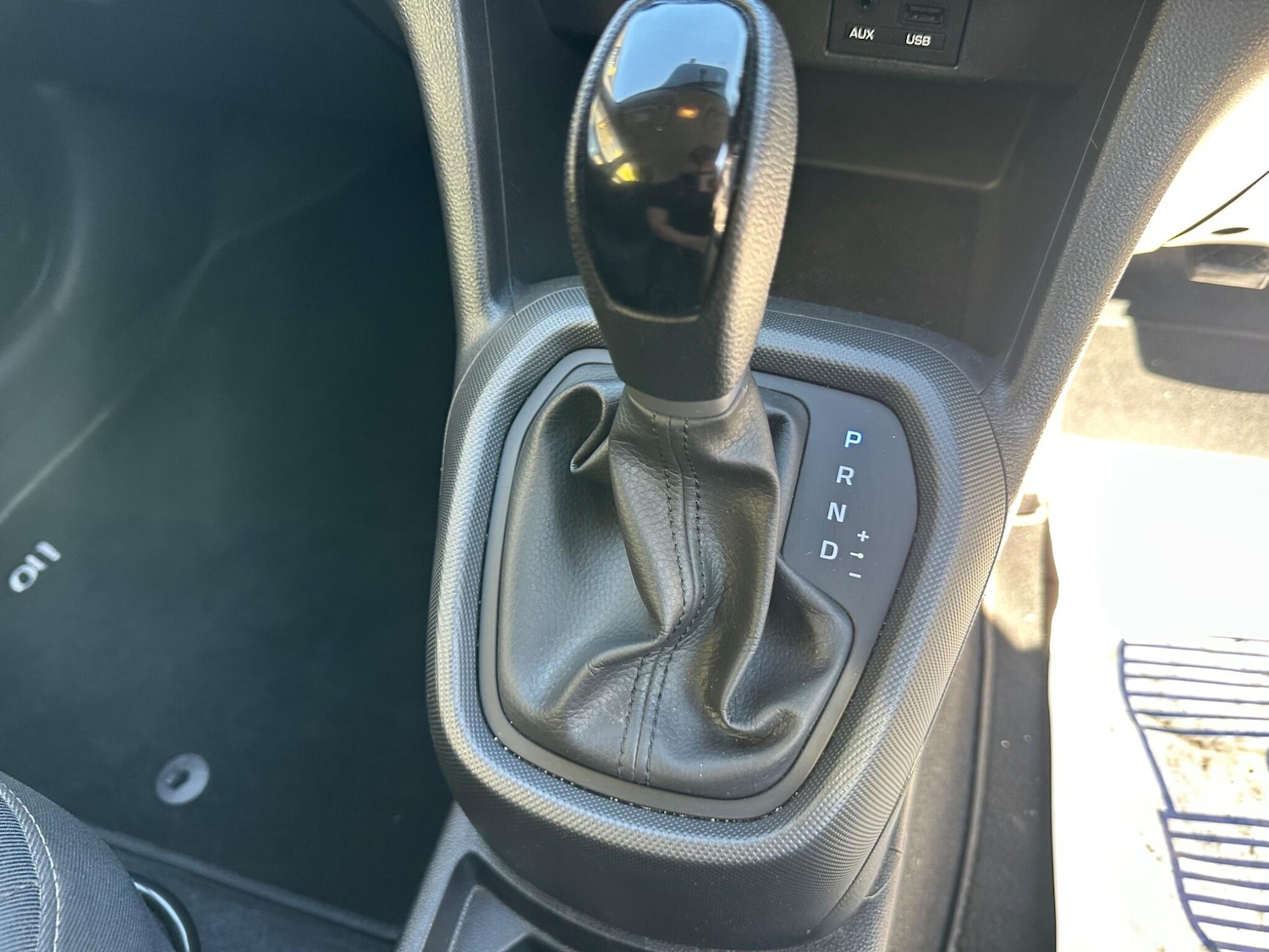 Used Hyundai i10 2017 for sale - 77970510: Photo 10