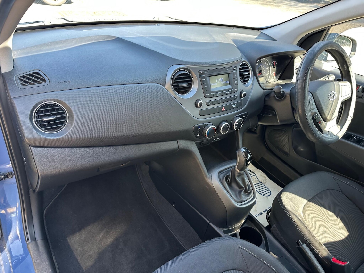 Used Hyundai i10 2017 for sale - 77970510: Photo 11