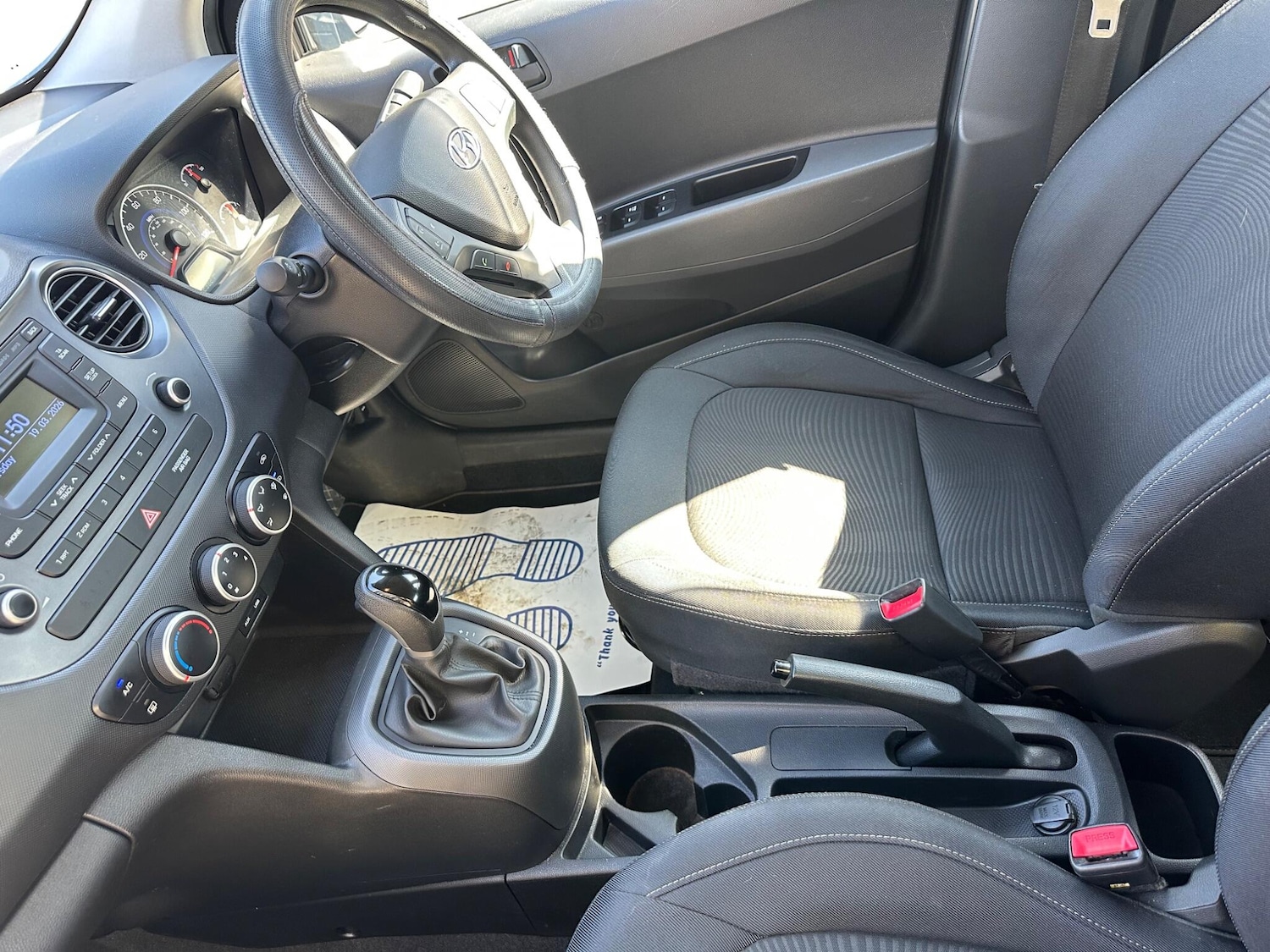 Used Hyundai i10 2017 for sale - 77970510: Photo 16