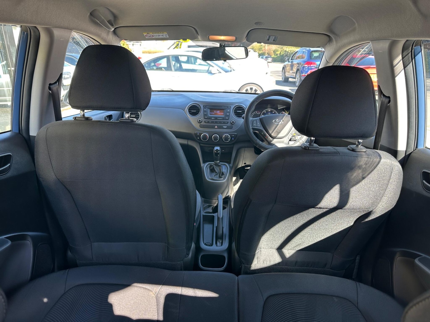 Used Hyundai i10 2017 for sale - 77970510: Photo 21