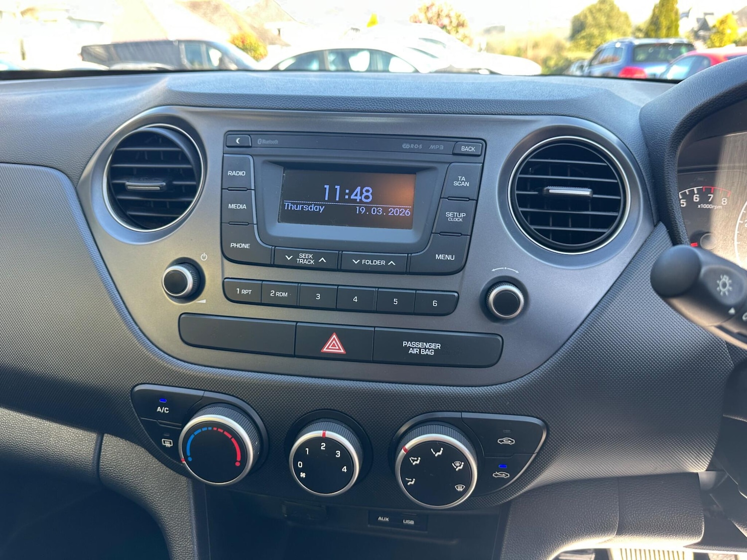 Used Hyundai i10 2017 for sale - 77970510: Photo 35