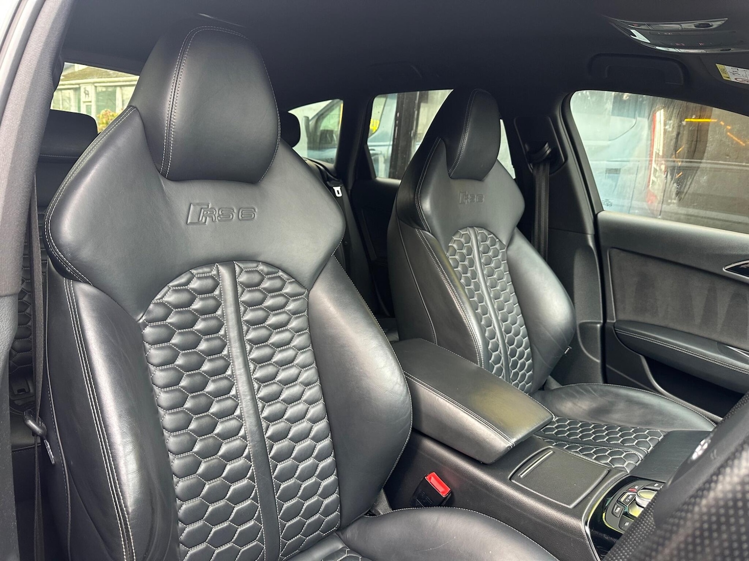 Used Audi RS6 2016 for sale - 77586635: Photo 16