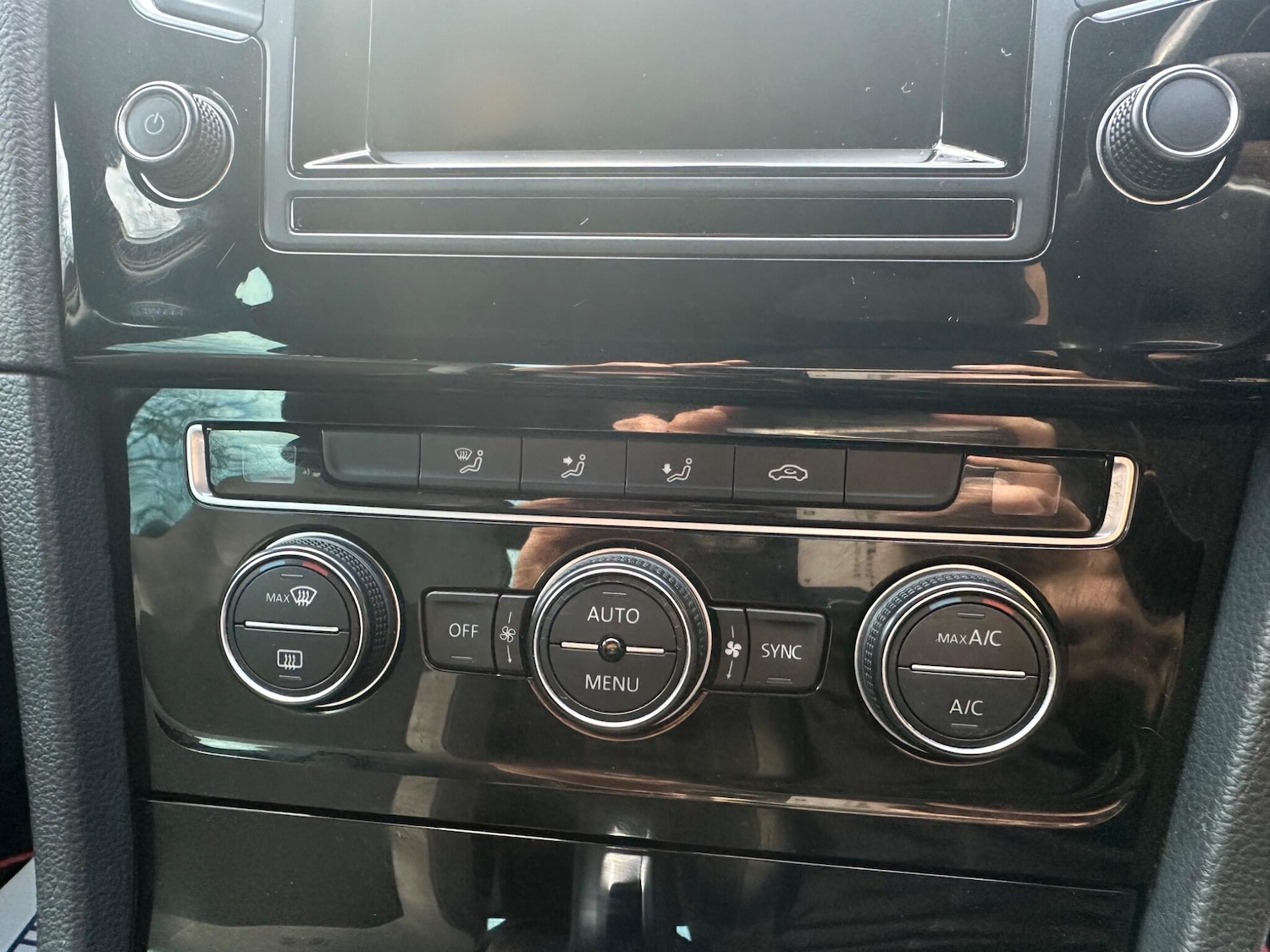 Used Volkswagen Golf for sale - 77807935: Photo 32