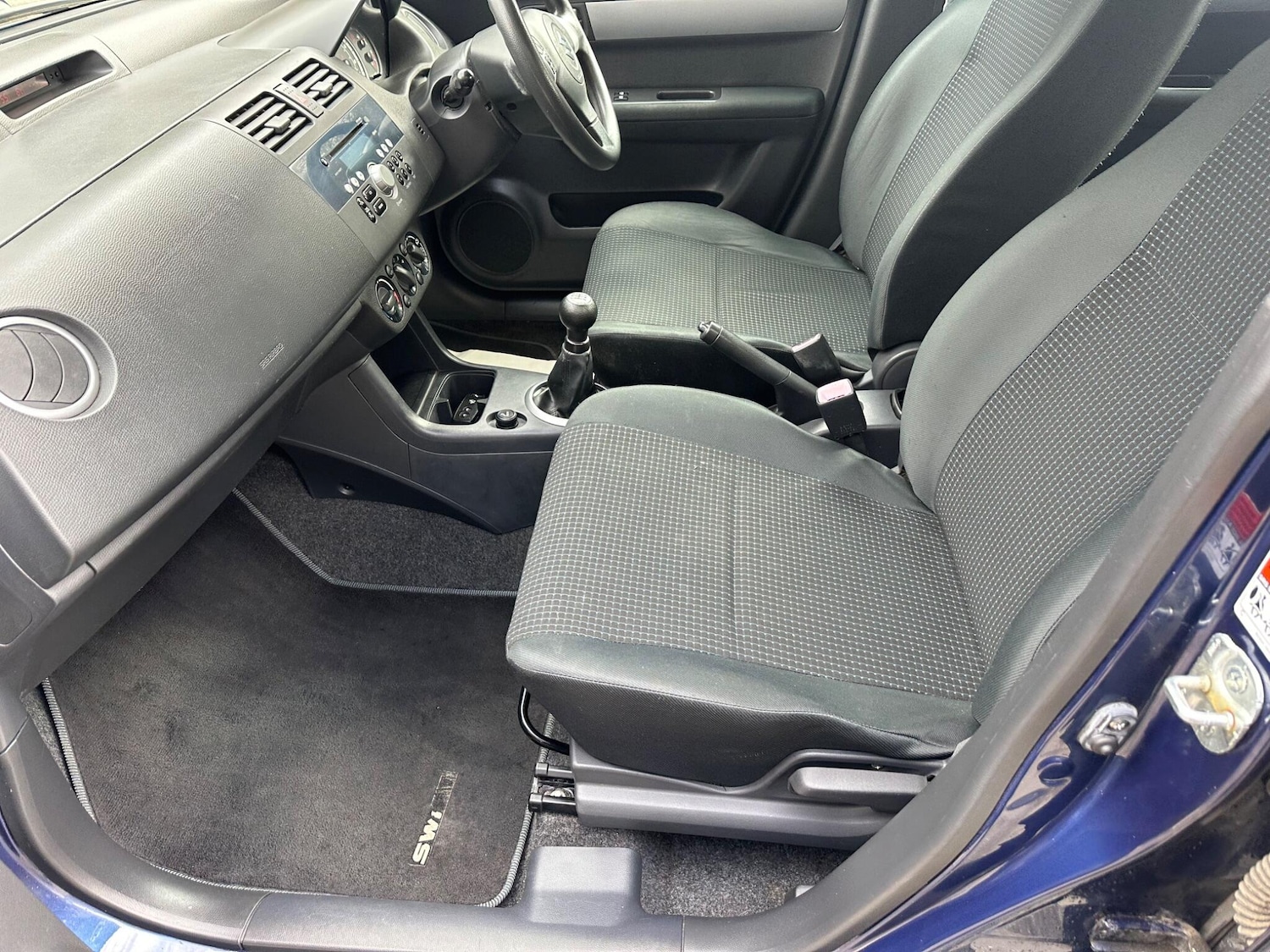 Used Suzuki Swift 2007 for sale - 77809157: Photo 37