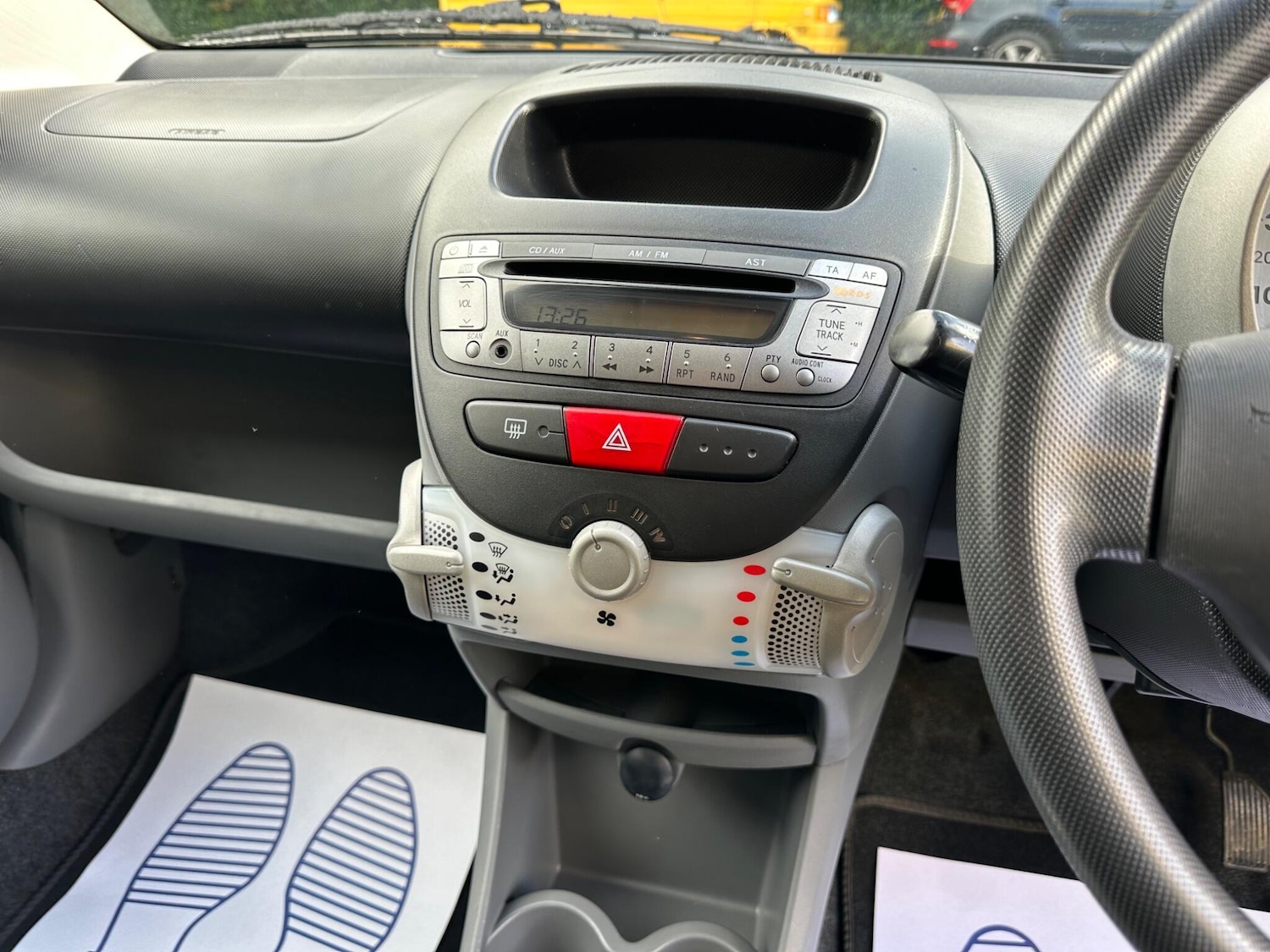 Used Peugeot 107 2011 for sale - 76361523: Photo 12
