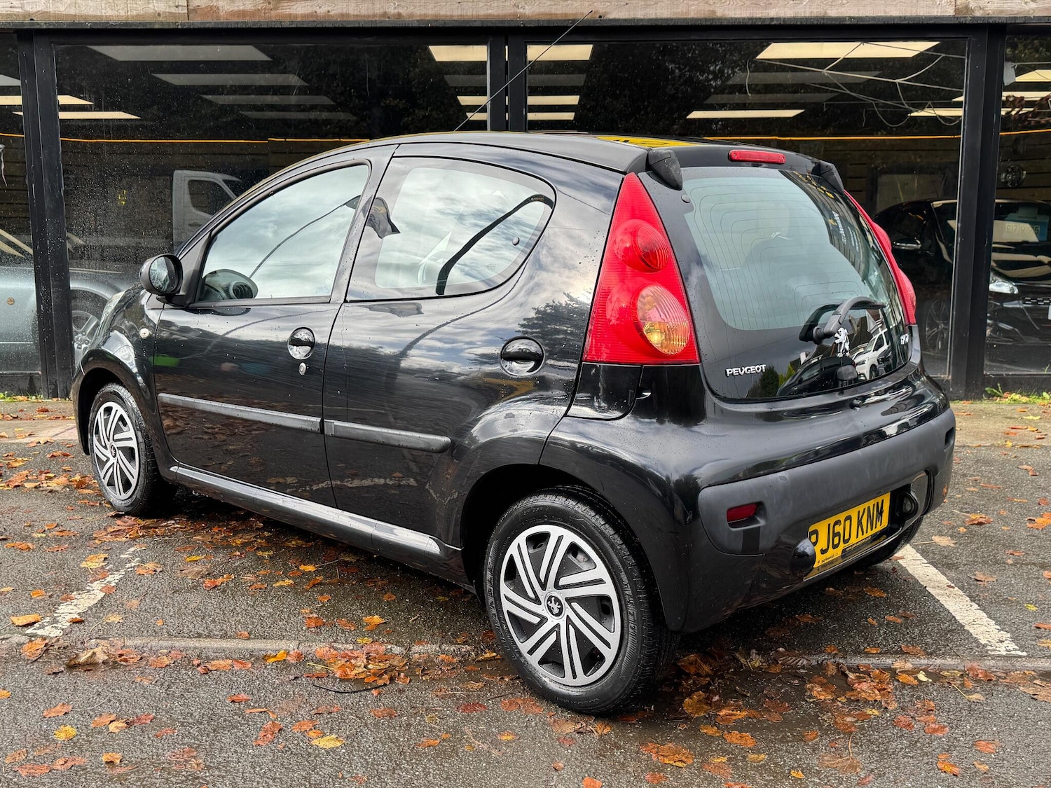 Used Peugeot 107 2011 for sale - 76361523: Photo 6