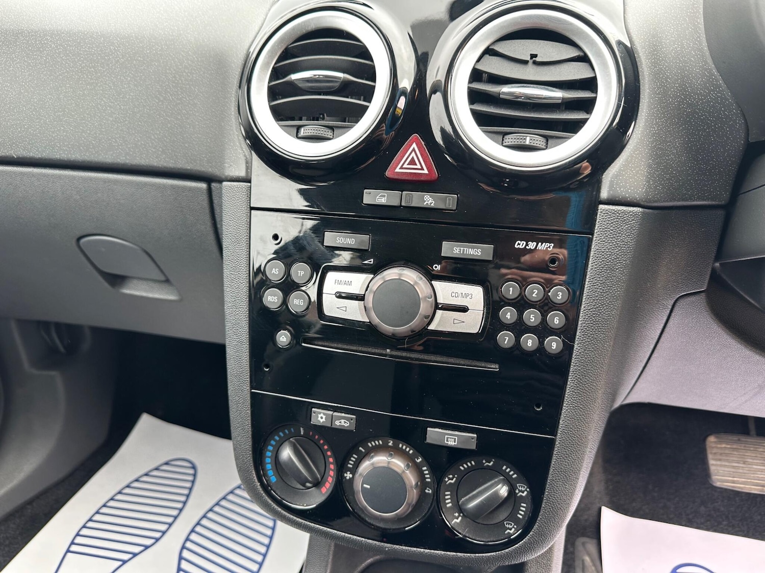 Used Vauxhall Corsa 2007 for sale - 78115202: Photo 7