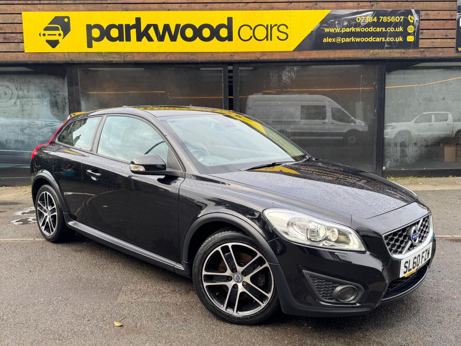 Used Volvo C30 for sale - 77242565: Photo 2