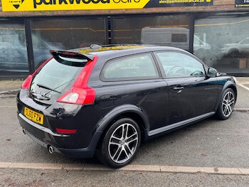 Used Volvo C30 2010 for sale - 77242565: Photo