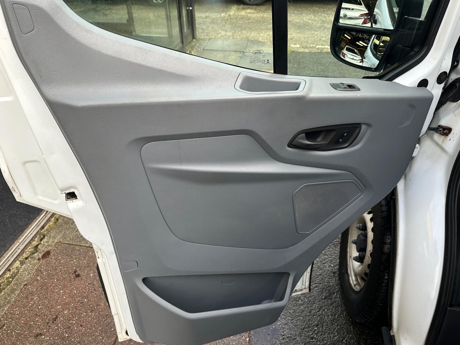 Used Ford Transit 2015 for sale - 77523659: Photo 25