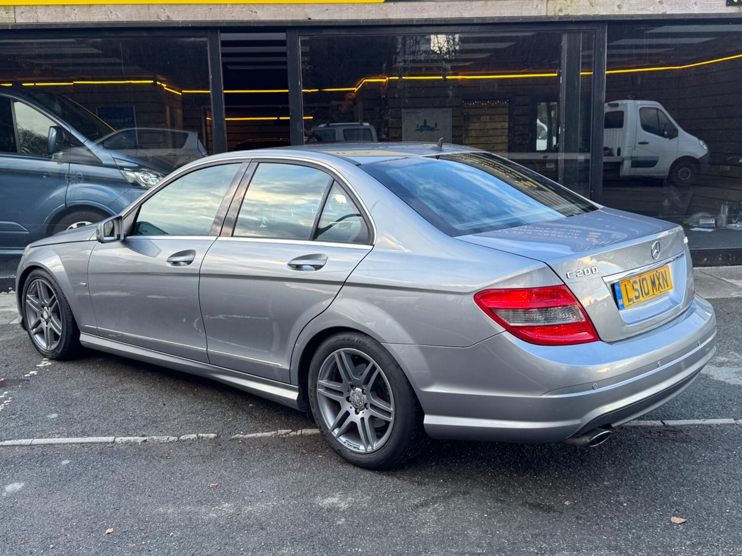 Used Mercedes-Benz C Class for sale - 77550115: Photo 4