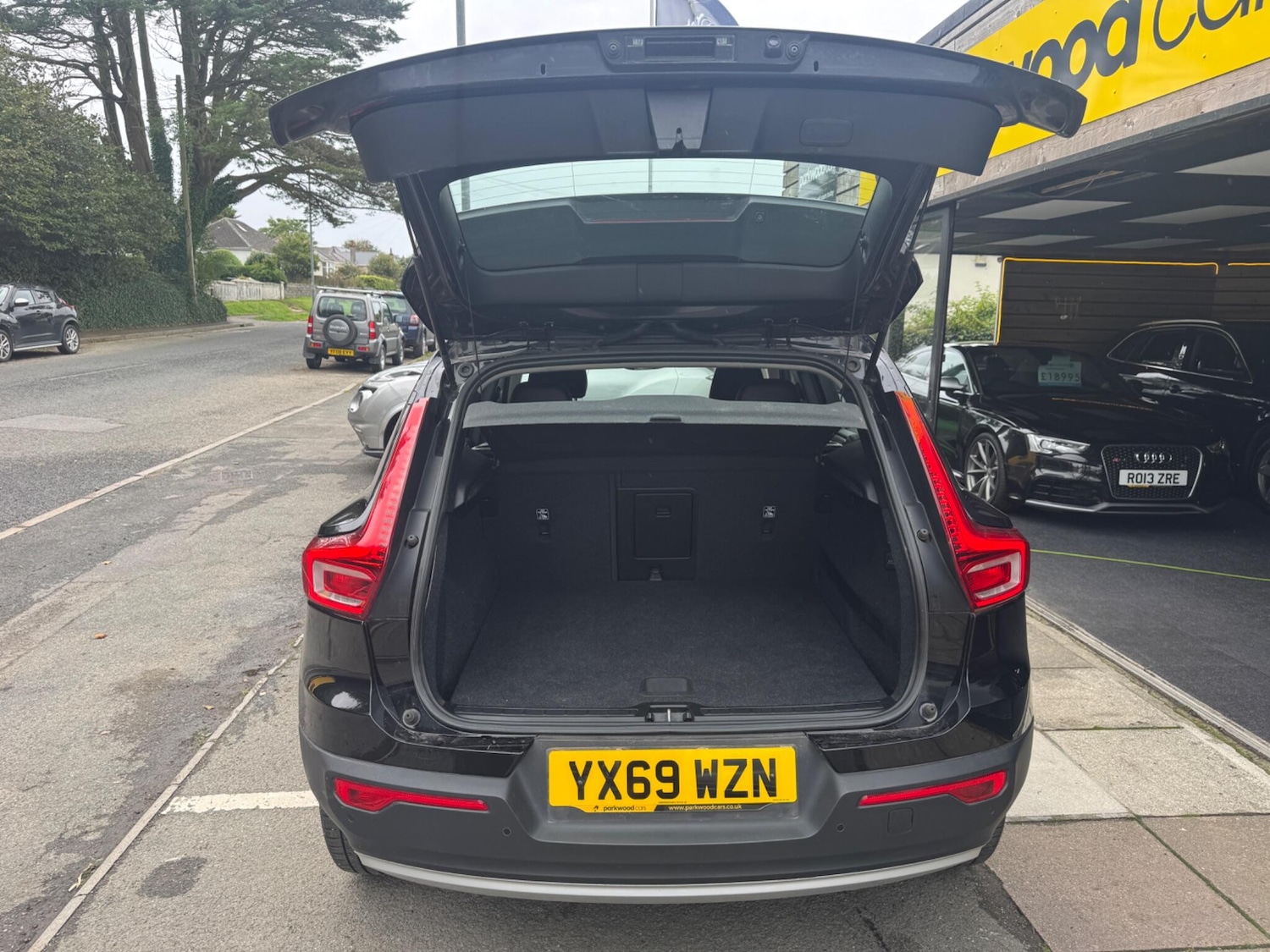Vehicle 28
