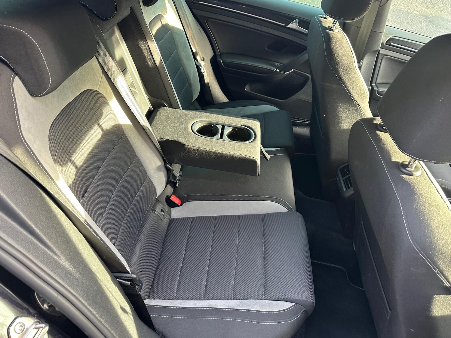 Used Volkswagen Golf 2016 for sale - 77143227: Photo 40