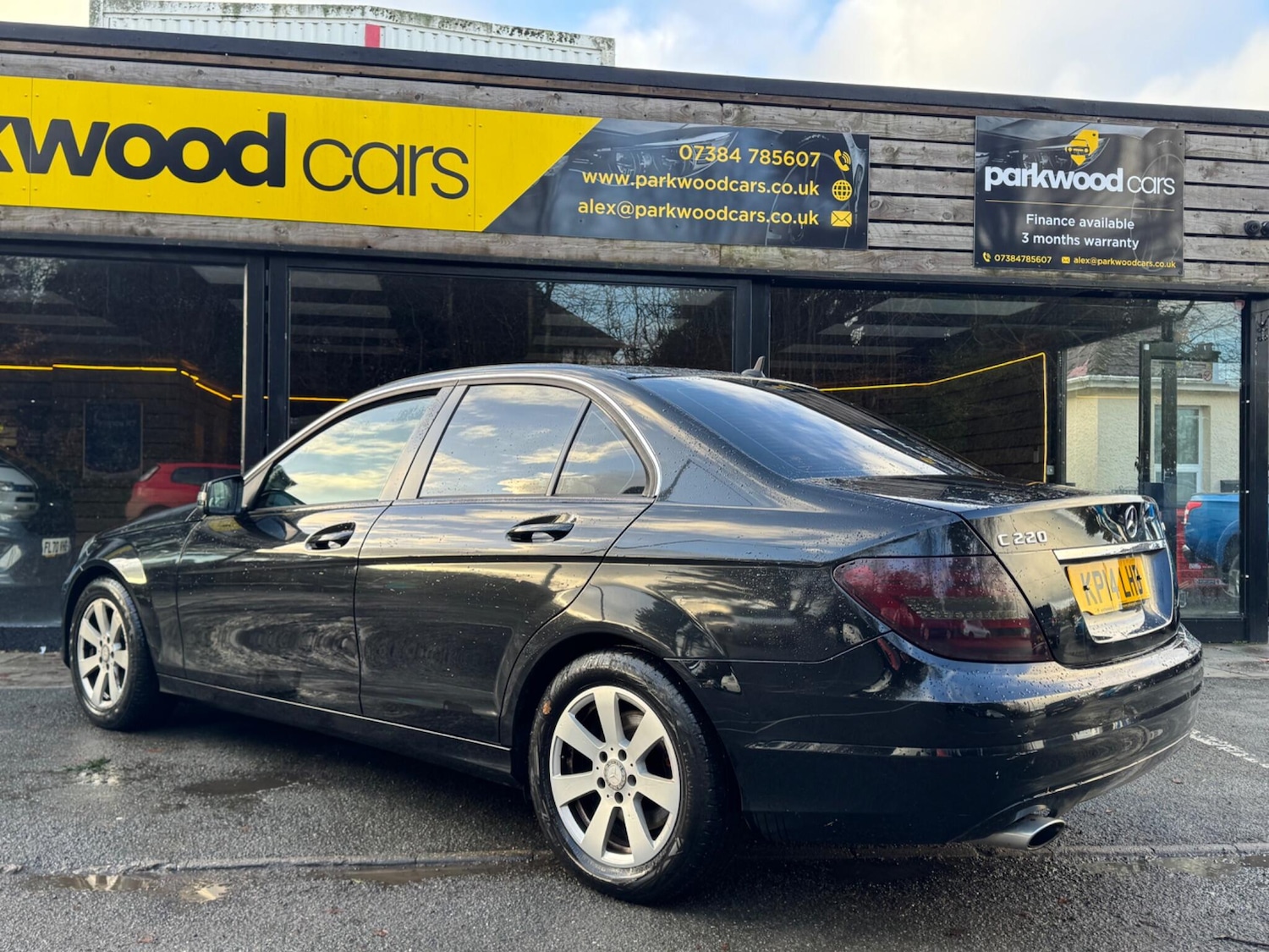 Used Mercedes-Benz C Class 2014 for sale - 77191214: Photo 4