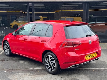 Used Volkswagen Golf 2019 for sale - 76083699: Photo
