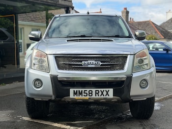Used Isuzu Rodeo 2015 for sale - 78561675: Photo