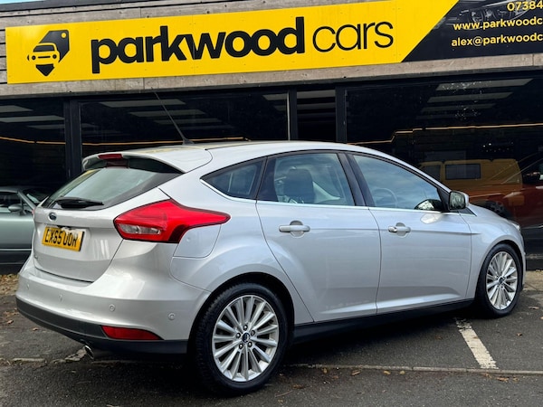Used Ford Focus 2015 for sale - 76227323: Photo 5