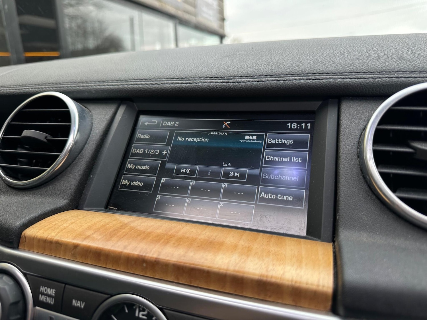 Used Land Rover Discovery 2014 for sale - 78156611: Photo 34