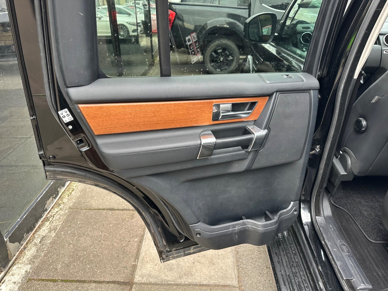 Used Land Rover Discovery 2014 for sale - 78156611: Photo 45