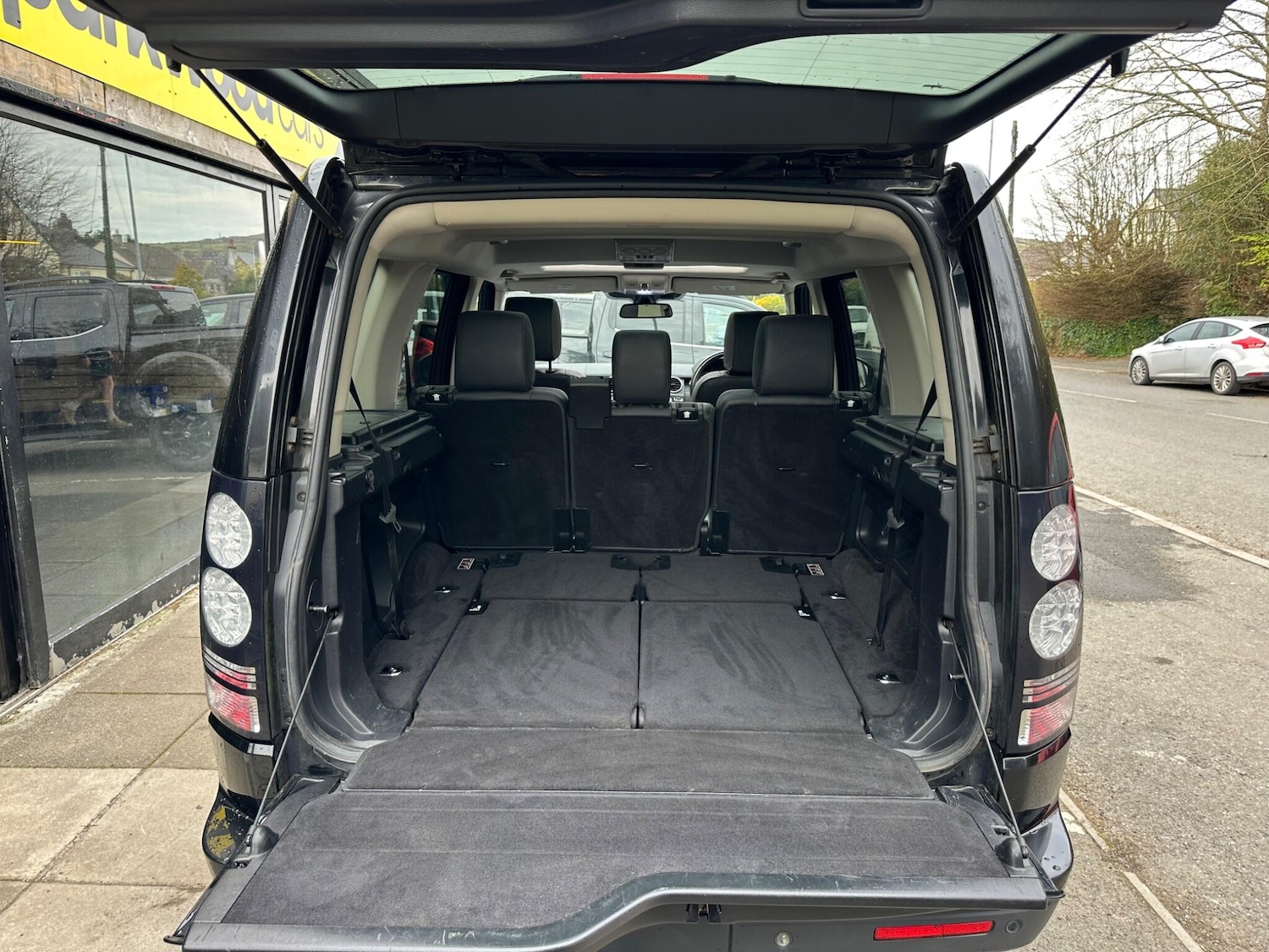 Used Land Rover Discovery 2014 for sale - 78156611: Photo 46