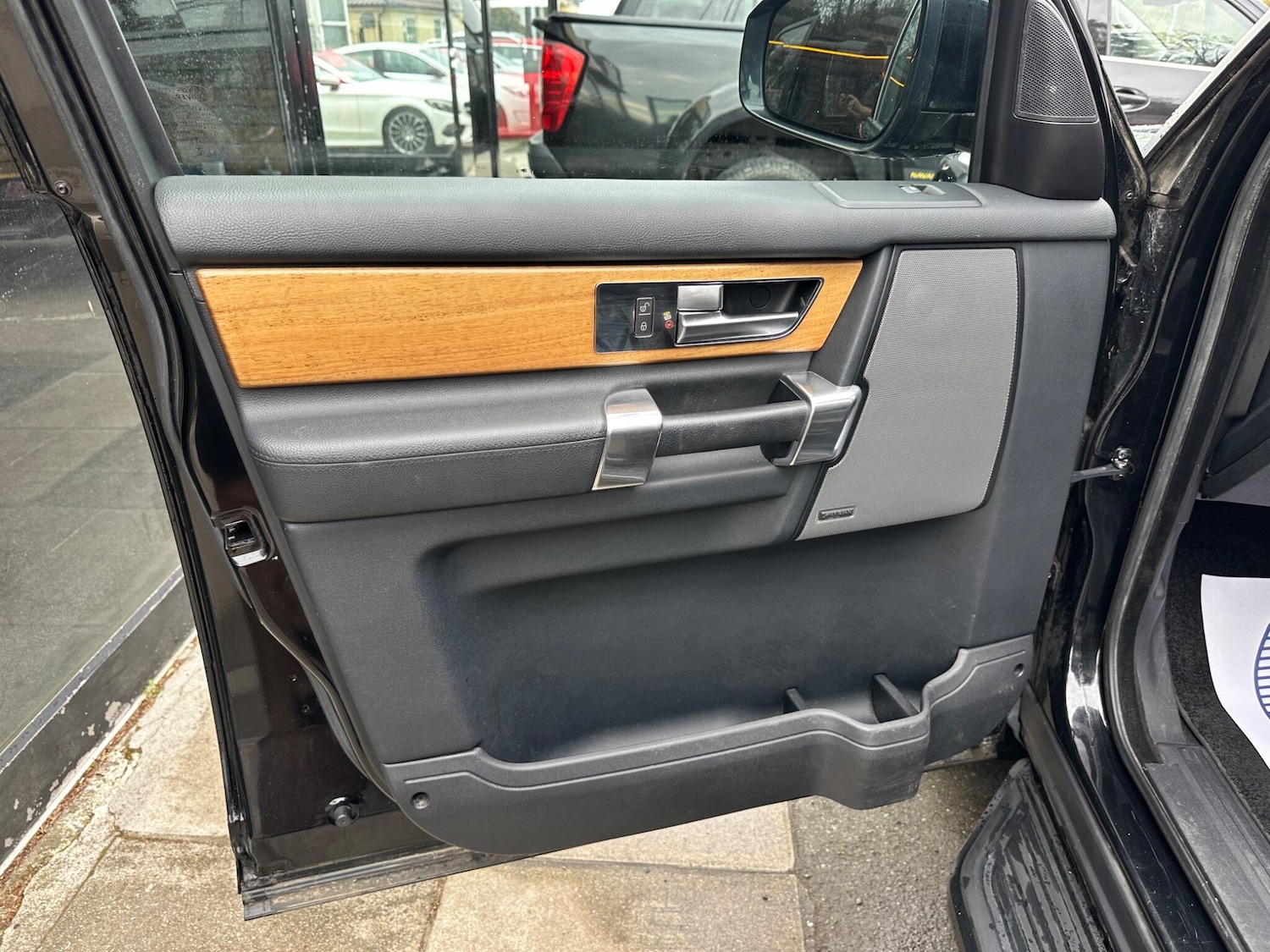 Used Land Rover Discovery 2014 for sale - 78156611: Photo 52