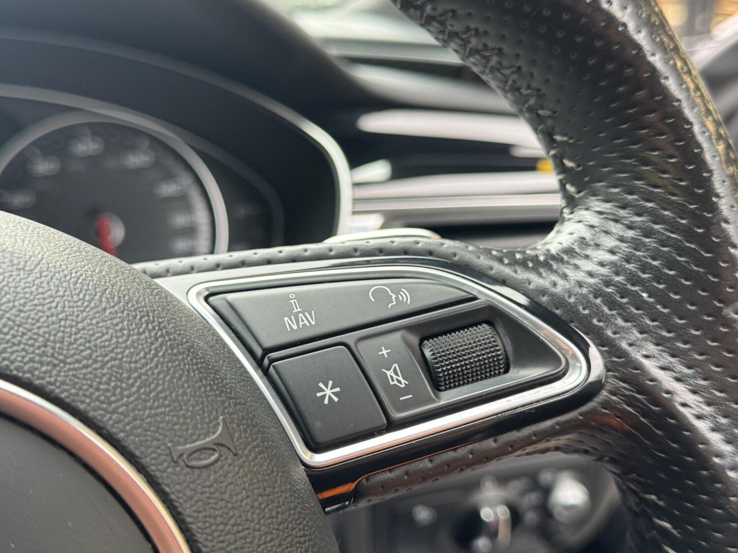 Used Audi RS7 2014 for sale - 76349741: Photo 40