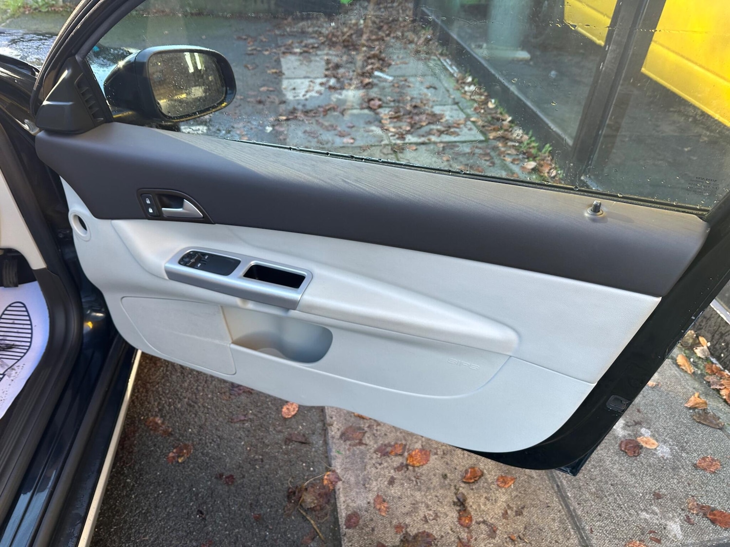 Used Volvo C30 for sale - 76658939: Photo 16