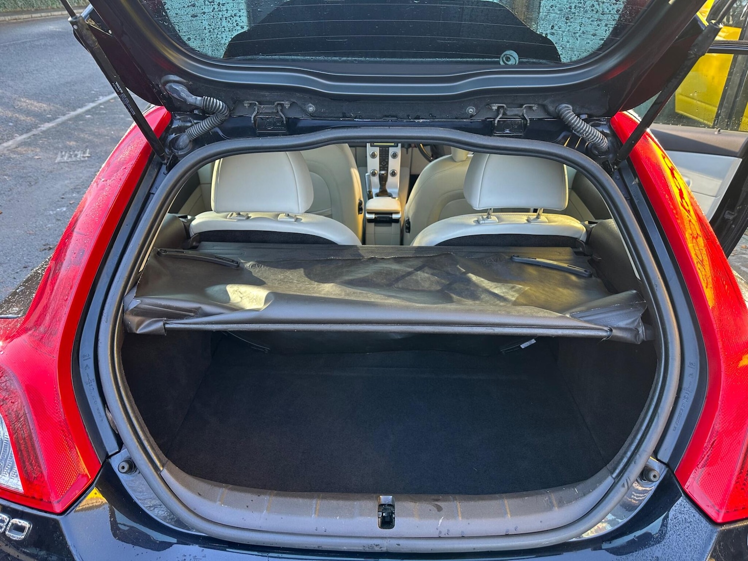 Used Volvo C30 for sale - 76658939: Photo 32