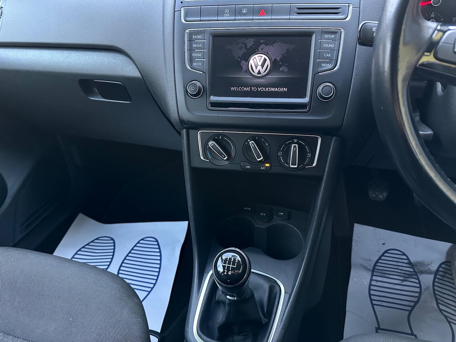 Used Volkswagen Polo 2015 for sale - 76645736: Photo 13